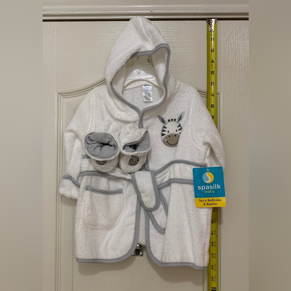 Spasilk Baby Hooded Terry Bathrobe & Booties 100% Cotton , Size 0-9 Months
